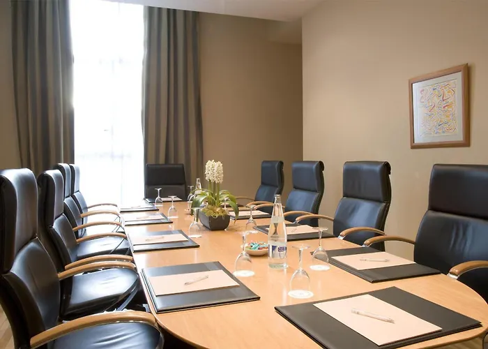 Nh Valencia CenterAlbergo